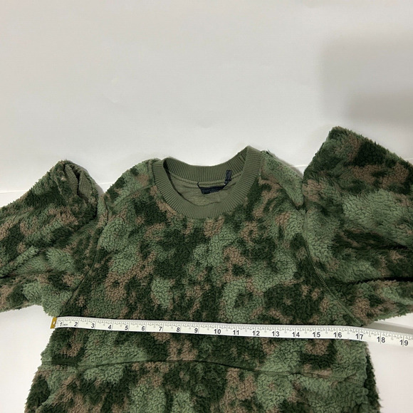 Prana Polar Escape Sweatshirt Fleece Camo Crewneck Womens Size Small - Picture 10 of 13